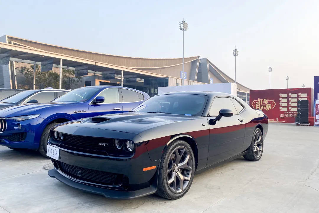 九游体育-赛地聚焦——欧联赛后热度飙升，芝加哥公牛远射贴柱，媒体盛赞，身体对抗强度拉满的简单介绍