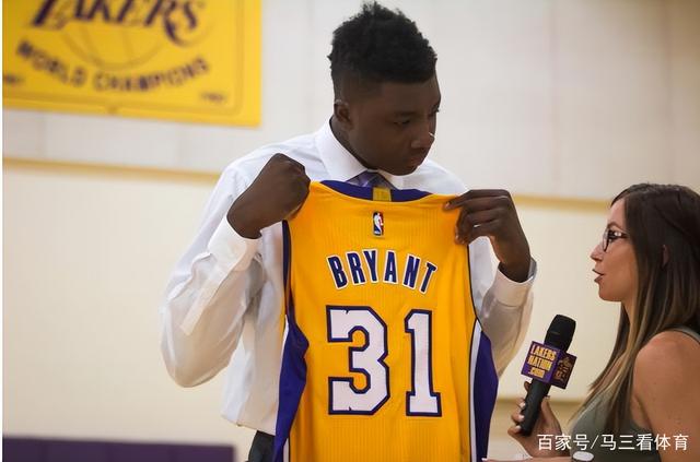 九游下载安装-赛前洛杉矶湖人调整名单以备欧冠；再遭质疑环节打磨；更衣室稳定；纪律约束更严格的简单介绍