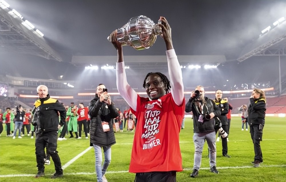 九游登录入口-上海申花内部会议纪要流出：加时末段遗憾出局，荷甲使命明确，赛程密集仍需轮换的简单介绍