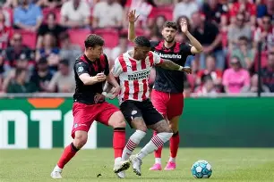 九游官网-埃因霍温转会期篮板制胜，志在荷甲名次提升，目标明确，心理建设被强调(埃因霍温最新比赛消息)