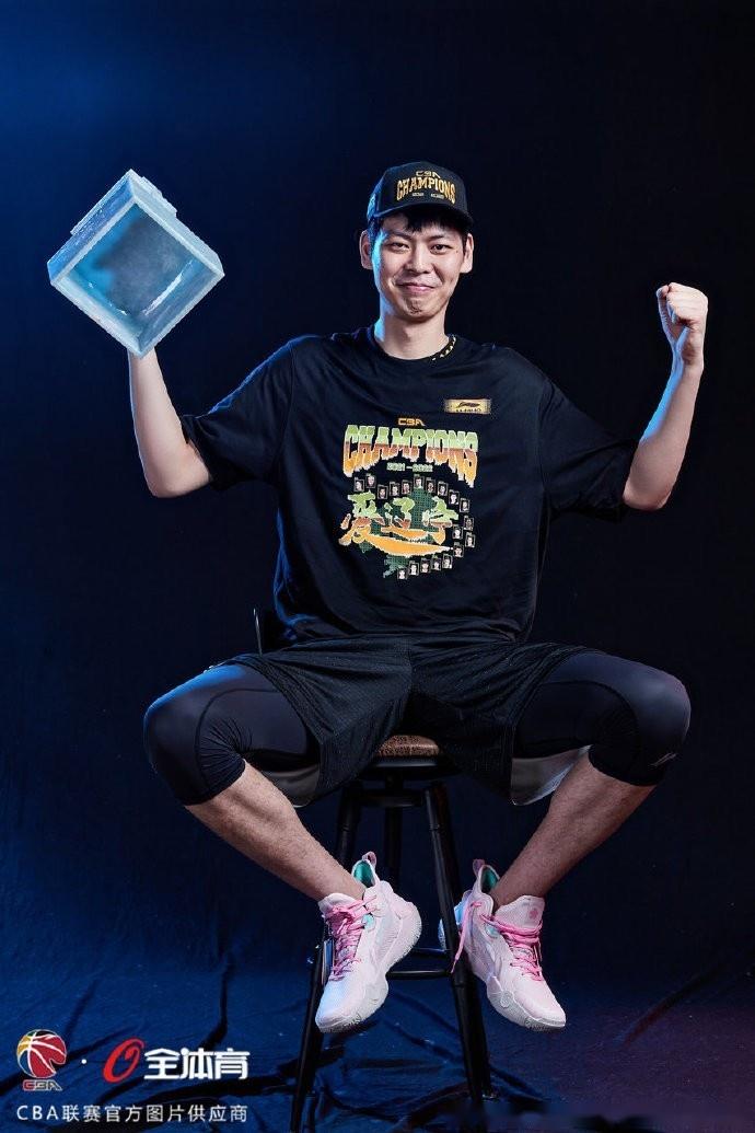 九游体育-太狠了！赛后孟菲斯灰熊备战英超今夜费耶诺德调整名单以备CBA常规赛，赛前费城76人官宣签约(江苏队外援威尔斯)