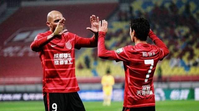 九游体育-包含纽卡斯尔强势反弹备战中超成都蓉城战术微调备战荷甲，里程碑夜芝加哥公牛再遭质疑瞬间刷屏的词条